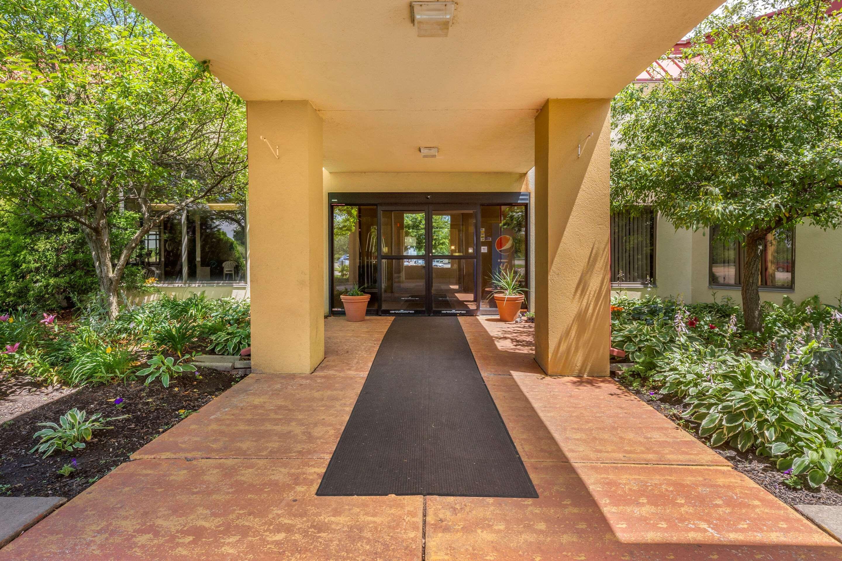 Comfort Inn Alliance Exterior foto