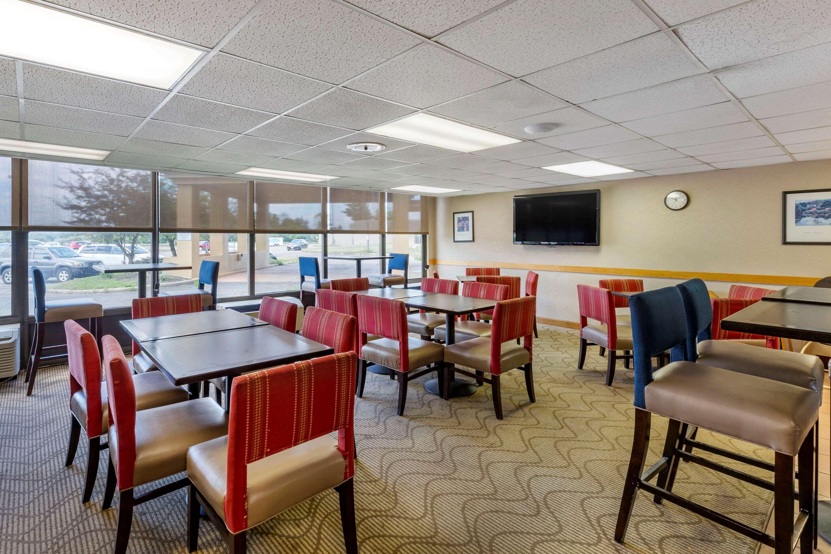 Comfort Inn Alliance Exterior foto